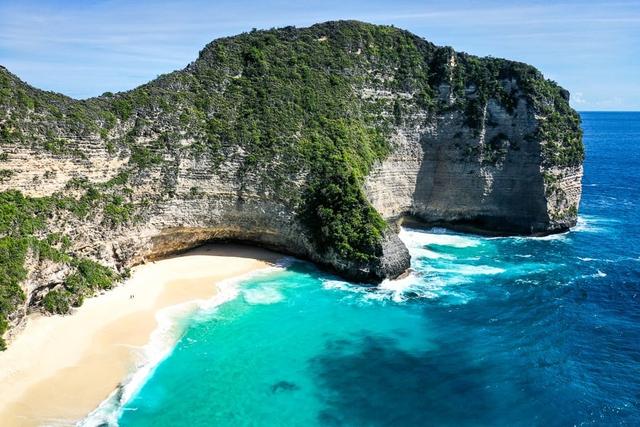 Nusa Penida Island In Bali: Travel Guide and How To Visit